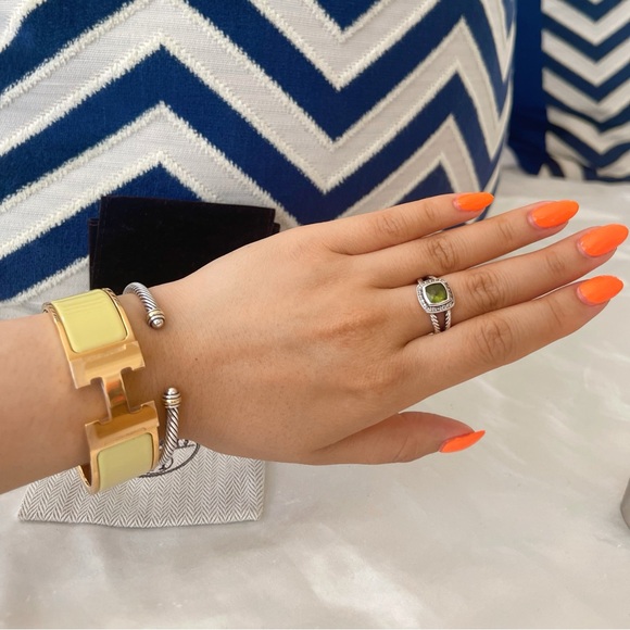 Hermes Yellow/Gold Clic Clac H Bracelet - Picture 3 of 5